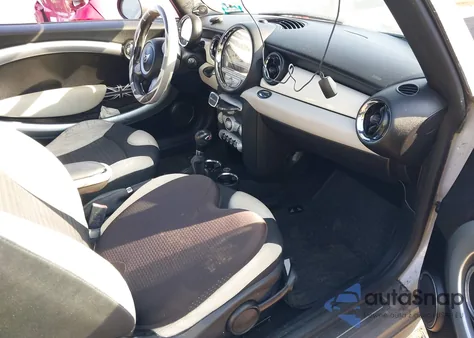 2010 Mini Cooper S из США, поврежденный, VIN WMWMF7C5XATZ73206